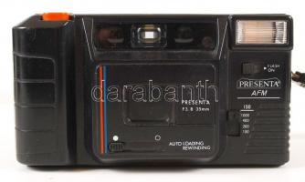 3 db analóg fényképezőgép: Korelle bőr tokban, Nikon RF2, Presenta AFM