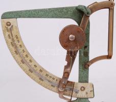 Régi fém postai levélmérleg