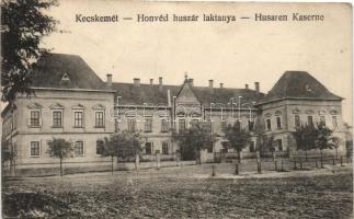 Kecskemét, Honvéd huszár laktanya, Fekete Gyula kiadása (EK)