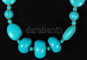 Türkiz nyaklánc és karkötő, karkötő hossza: 53 cm, karkötő átmérője: 6 cm /
Turquoise necklace and b...