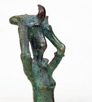 Bács Zoltán: Kariatida. Patinázott bronz, jelzett, márvány talapzaton, m:14,5 cm