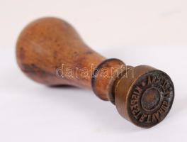 cca 1900 "Kispest R.T. Város Pénztára" feliratú, fanyeles körbélyegző, 10cm