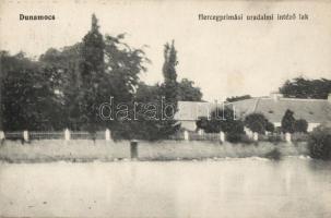 Dunamocs, Hercegprímási uradalmi intéző lak / office (EK)