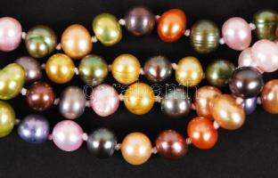 Színes gyöngysor, h: 140 cm /
Colored necklet, 140 cm