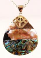 Paua mozaik függő ezüst színű láncon /
Paua pendant with necklace