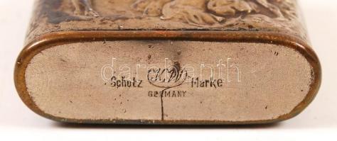 Öngyújtó ezüst (Ag) borítással kézi ötvösmunka: udvari felolvasás / Lighter with handmade ornamented...