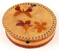 cca 1930 Lombfűrész puzzle egy doboz játék különféle témákkal / Jigsaw puzzle box of toys