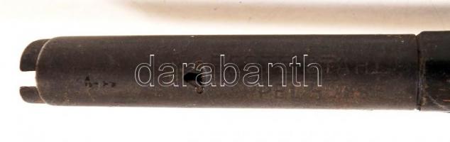 Tollszárak, tus fogók, pecsétnyomó fogók