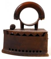 Régi öntöttvas szenes vasaló,/ Vintage coal iron, 22x20x10cm