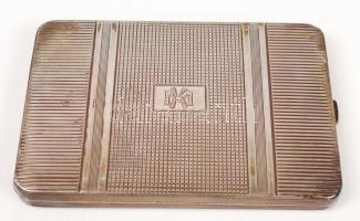 Ezüst (Ag) cigarettatárca geometrikus díszítéssel, jelzett, 12x8 cm, 141,5 g / Silver cigarette holder, 141,5 g