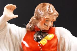 Herendi táncoló juhász, kézzel festett, máz hibával, jelzett, m:27 cm