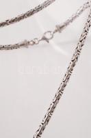 Topáz kövekkel díszített ezüst (Ag) függő ezüst (Ag) nyakláncon, jelzett, h: 58 cm, br: 55,4 g /
Sil...