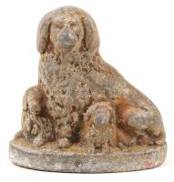 Kutya a kölykeivel, ólom, jelzés nélkül, m:8 cm, h:8 cm