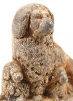 Kutya a kölykeivel, ólom, jelzés nélkül, m:8 cm, h:8 cm
