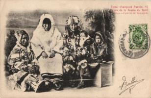 Folklore from North Russia, Samoyéds family (EK)