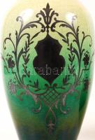 Iparművészeti Vállalatos váza és egy jelzés nélküli váza, apró lepattanásokkal, m:24 cm, h:27cm