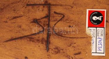 Iparművészeti Vállalatos váza és egy jelzés nélküli váza, apró lepattanásokkal, m:24 cm, h:27cm