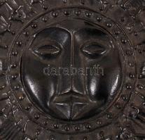 Festett  nagyméretű vas plakett, nap szimbólummal, d:25 cm