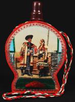 Díszkulacs az 1950-es évekből nemzeti színekben, m: 23 cm