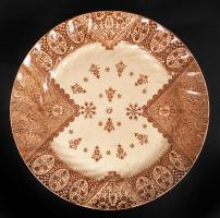 Fischer J. Budapest jelzésű tál, apró lepattanással, d: 31 cm