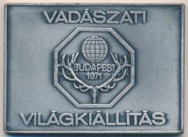 Olcsai Kiss Zoltán (1895-1981) 1971. "Vadászati Világkiállítás Budapest"  ezüstözött Br plakett dísztokban (50x70mm) T:2
