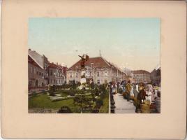 cca 1910-1920 Bp. Dísz tér, színezett fotó, kartonra kasírozva, feliratozott, fotó 17x12, karton 24x18 cm