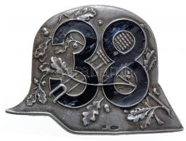 Osztrák-Magyar Monarchia ~1915. "A Császári és Királyi 38. Gyalogezred" nemesfém jelzett ezüst sapkajelvénye rögzítő hibával (35x49mm/8.44g) T:2- (zománc kopás)