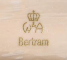 W&A Bertram kisfiú a libával, kézzel festett, jelzett, apró lepattanással, m:10 cm