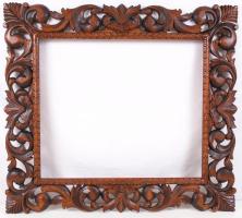 Egyedi készítésű dekoratív, faragott, pácolt, hársfa keret, hibátlan állapotban, belső: 54,5×46,5 cm, teljes méret:76×67 cm / Hand crafted unique frame