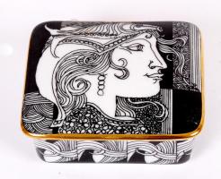 Szász Endre által tervezett Hollóházi porcelán bonbonnier / Faces designed by Endre Szasz Hollohaza chinaware bonboniere 7x9x5 cm