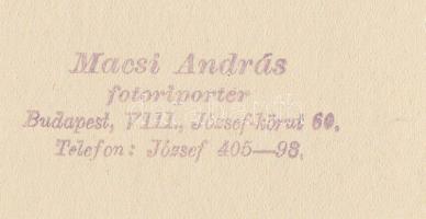 cca 1930 Macsi András fotóriporter: Nagypolgári esküvő. Pecséttel jelzett. Képméret 19x16 cm
