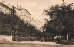 Pannonhalma, vársétány