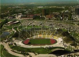 21 db MODERN magyar és külföldi városképes lap; stadionok (német, olasz és román) / 21 modern Hungar...