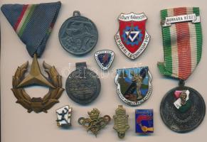 Izgalmas 11db-ból álló jelvény, kitűző és kitüntetés tétel zománcozott darabokkal T:vegyes