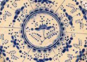 Zsolnay lapostányér (8db), máz alatt festett növényi motívumokkal, apró máz hibákkal, jelzett (TJM),...