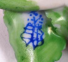 Herendi páros virágszirom, apró lepattanással, kézzel festett, jelzett, 4×6 cm