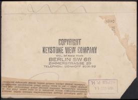 1929 Keystone: Az egyik hollywoodi filmgyár laboratóriuma kigyulladt és minden filmtekercs elégett, ...