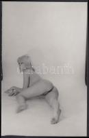 cca 1960 Merényi Andor (?-1976): Balatoni életkép, jelzetlen fotó a szerző hagyatékából, 24x18 cm