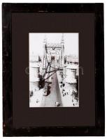 Cca 1940 Erzsébet-híd, fotó, üvegezett keretben, 29×20 cm
