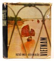 Patkó Imre-Rév Miklós: Vietnam. Bp., 1960, Képzőművészeti Alap Kiadóvállalata. Kiadói egészvászon kötés, védőborítóval, fotókkal illusztrált, jó állapotban.
