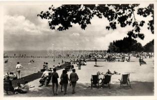 47 db RÉGI városképes lap: főként magyar (Budapest, Balaton) és külföldi (leginkább olasz) városképe...