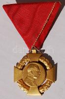 Ausztria 1908. "1848-1908 - 60 éves évforduló" I.Ferenc József aranyozott Br, szalaggal T:...