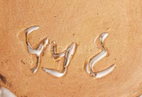 Győrbíró Enikő (1932-1999) keramikus által készített kerámia hölgy figura apró lepattanással / m:26c...