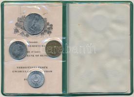 1977. 2f-10Ft 9klf "Magyar Népköztársaság" forgalmi érméi sötétzöld műbőrtokban T:1