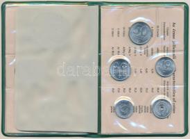 1977. 2f-10Ft 9klf "Magyar Népköztársaság" forgalmi érméi sötétzöld műbőrtokban T:1