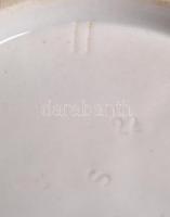 Schütz leveles tál, jelzett, kézzel festett, apró javított rész, d:24 cm