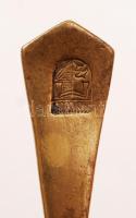 Réz korona, márvány talapzaton, jelzett emlékkanál, Margitsziget címerével, m:9 cm, h:14,5 cm