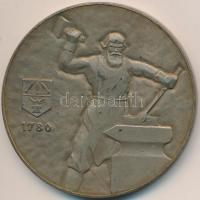 Oroszország 1980. "Kuznyeck 200 éves" Br emlékérem (70mm) T:2
Russia 1980. "200th Ann...