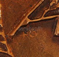 K.O. monogrammal: Felszabadulásunk 40. évfordulójára. Bronz plakett, jelzett, d:9,5 cm