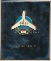 ~1980. "MALÉV Törzsgárda" 30 év után járó névre szóló fém plakett tokban (104x90mm) + 1982...